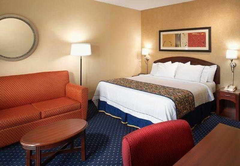 Courtyard By Marriott Cleveland Willoughby Hotel Exterior foto