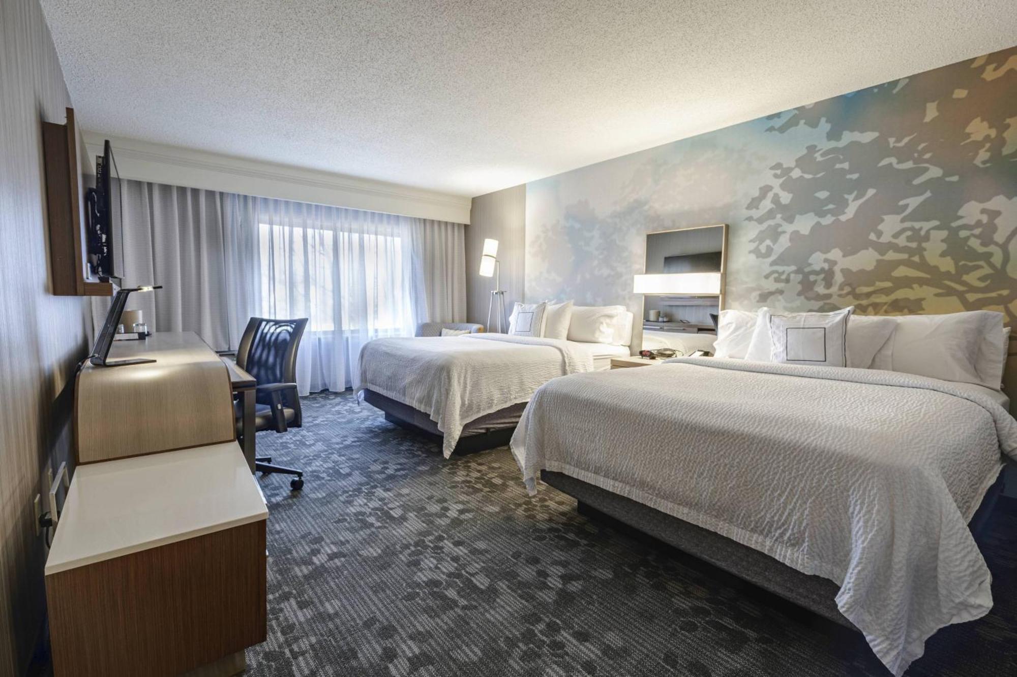 Courtyard By Marriott Cleveland Willoughby Hotel Exterior foto