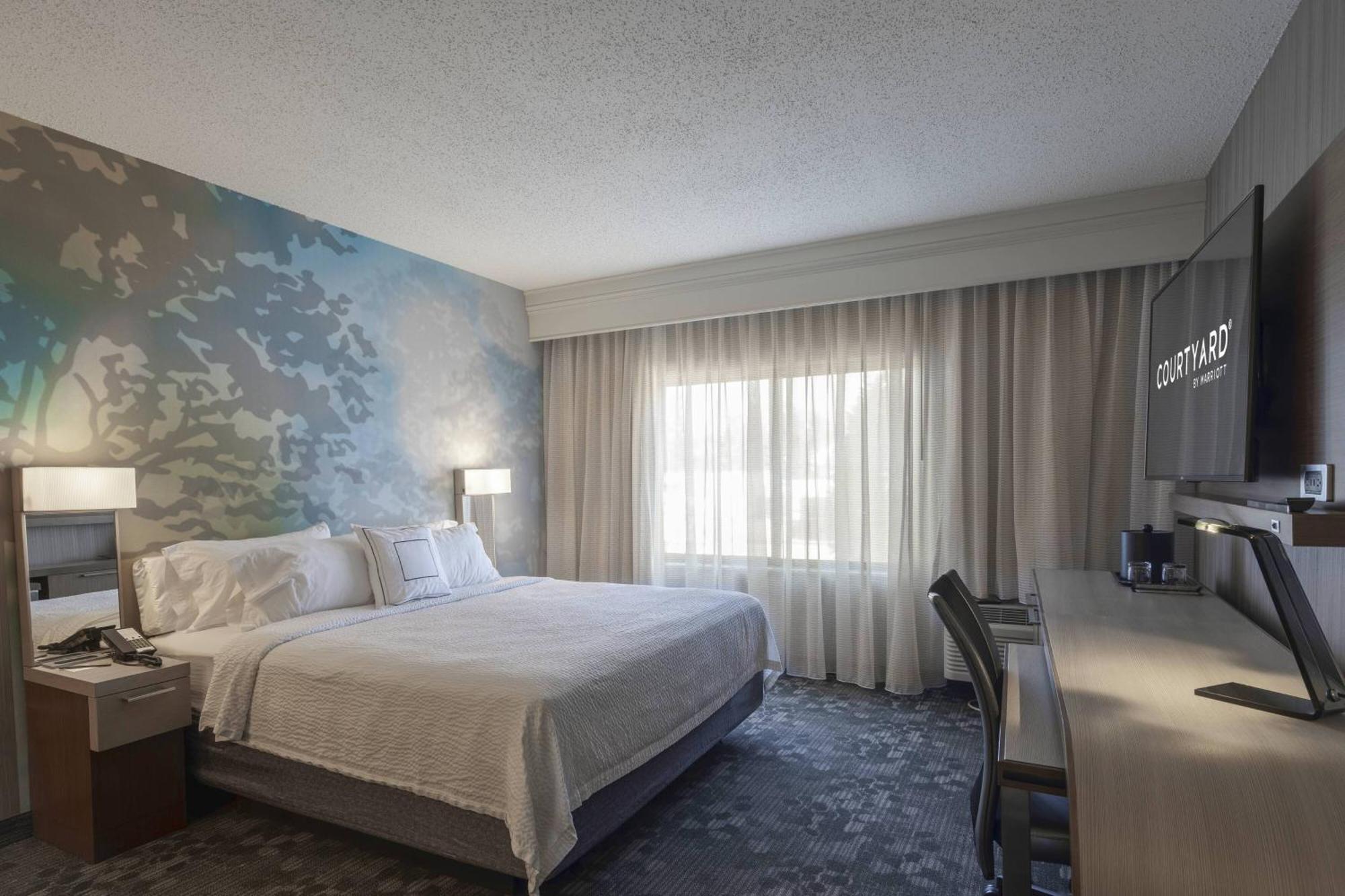 Courtyard By Marriott Cleveland Willoughby Hotel Exterior foto